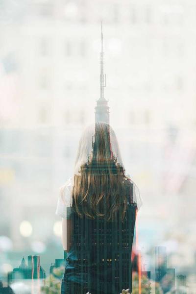 逃婚後，我被死對頭寵上天